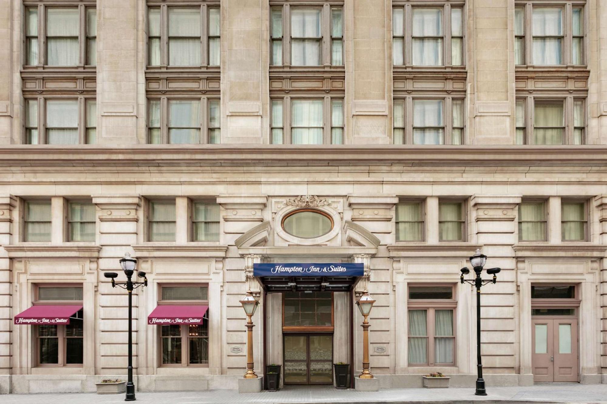 Hampton Inn & Suites Baltimore Inner Harbor מראה חיצוני תמונה